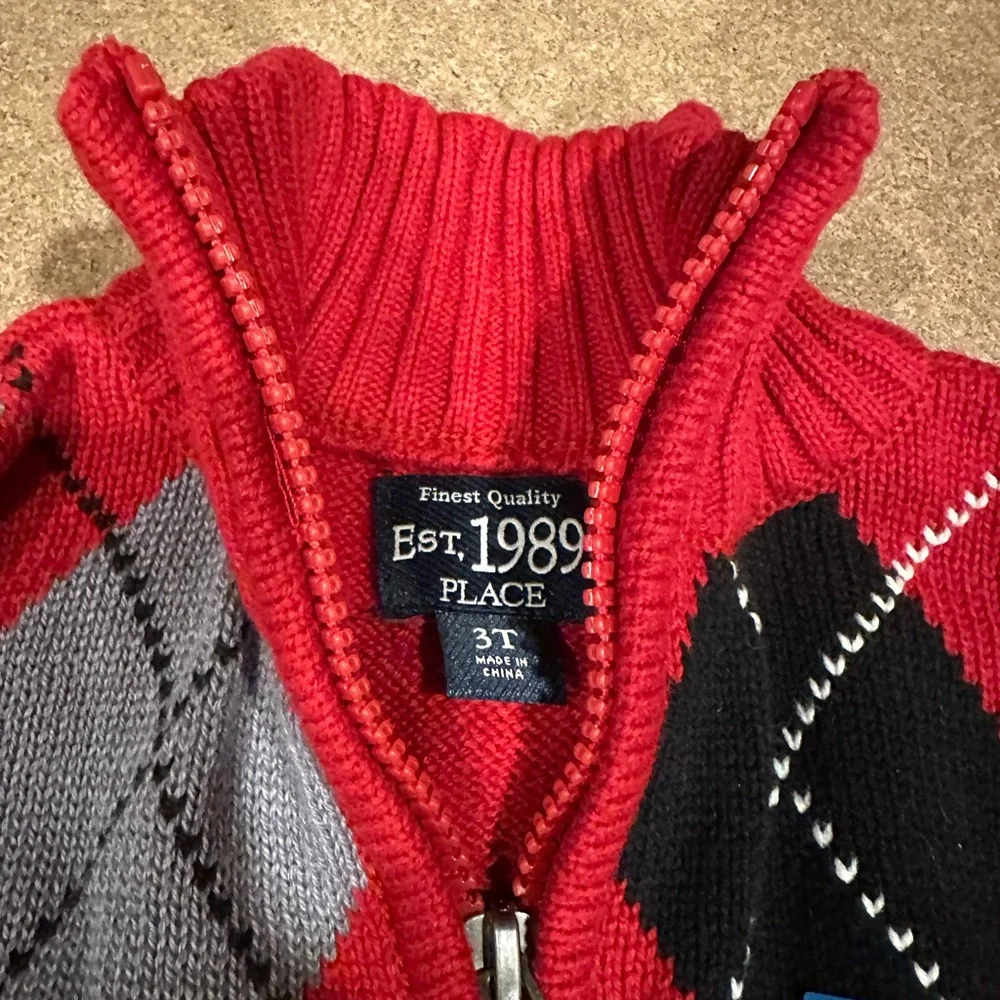 Red Argyle Half-Zip Sweater - new